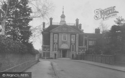 Lady Margaret Hall 1912, Oxford