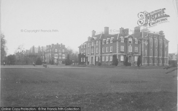 Photo of Oxford, Lady Margaret Hall 1912