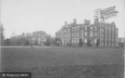 Lady Margaret Hall 1912, Oxford