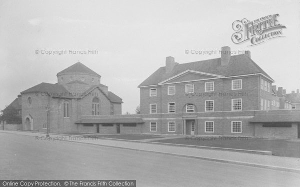 Photo of Oxford, Lady Margaret Hall New Buildings And Chapel 1937