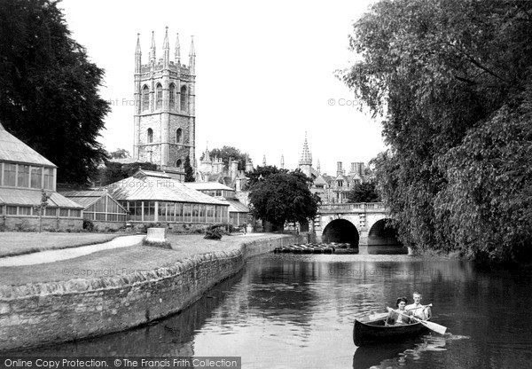 Photo of Oxford, Magdalen College And River Cherwell 1947