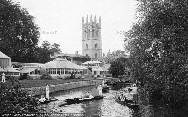 Photo of Oxford, Magdalen College From The River Cherwell 1922