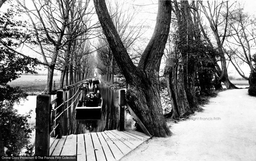 Oxford, Mesopotamia, the Ferry 1912