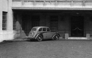 Parked Car 1937, Oxford