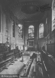 Queen's Chapel Interior 1912, Oxford