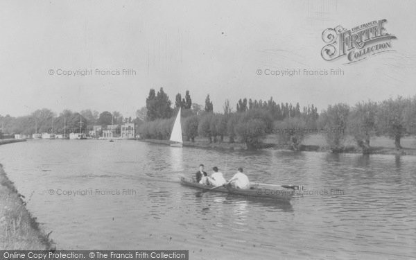 Photo of Oxford, Racing Crew On The Isis c.1950