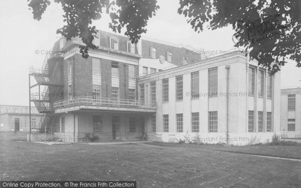 Photo of Oxford, Radcliffe Infirmary, New Buildings 1937