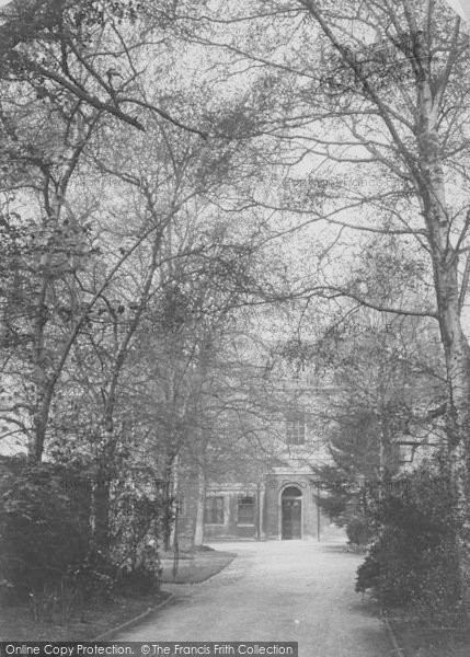 Photo of Oxford, Somerville College, The Drive 1900