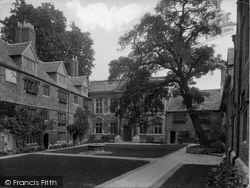 St Edmund Hall 1937, Oxford