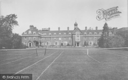 St Hugh's College 1922, Oxford
