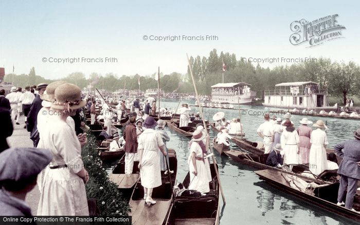 Photo of Oxford, 'the Eights' 1922