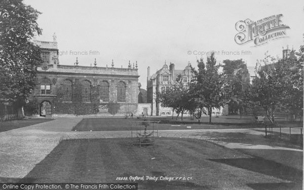 Photo of Oxford, Trinity College Chapel 1890