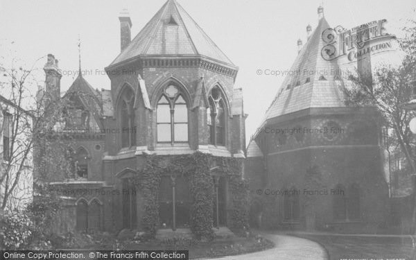 Photo of Oxford, Union Club 1890