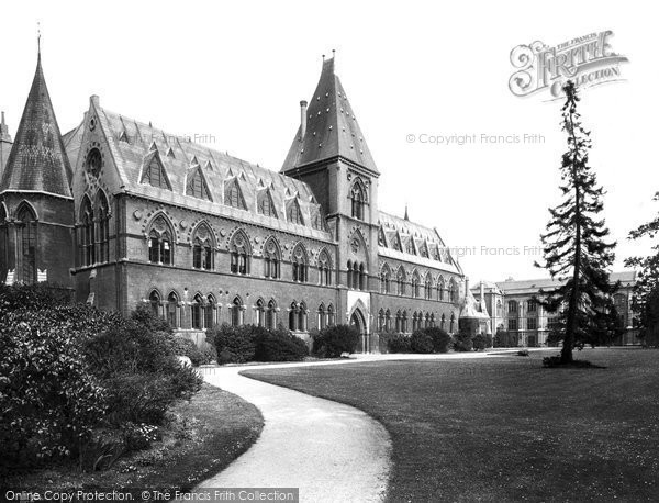 Photo of Oxford, University Museum 1922