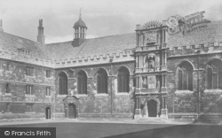 Wadham College Quadrangle 1907, Oxford