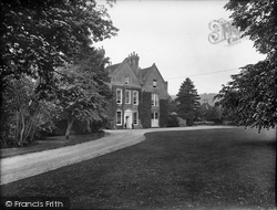 Barrow Green Court 1928, Oxted