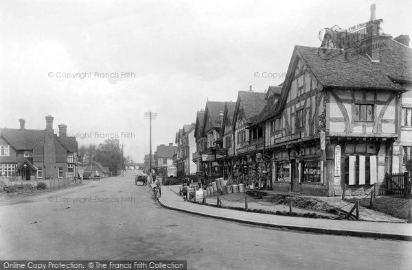 Photo of Oxted, Station Road West 1921