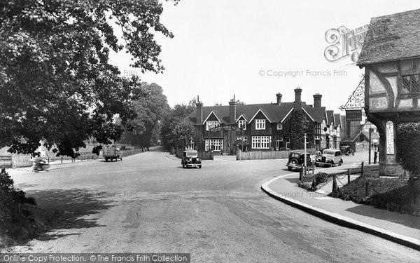 Photo of Oxted, The Hoskins Arms Hotel 1936