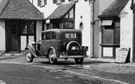Vintage Car c.1930, Oxted