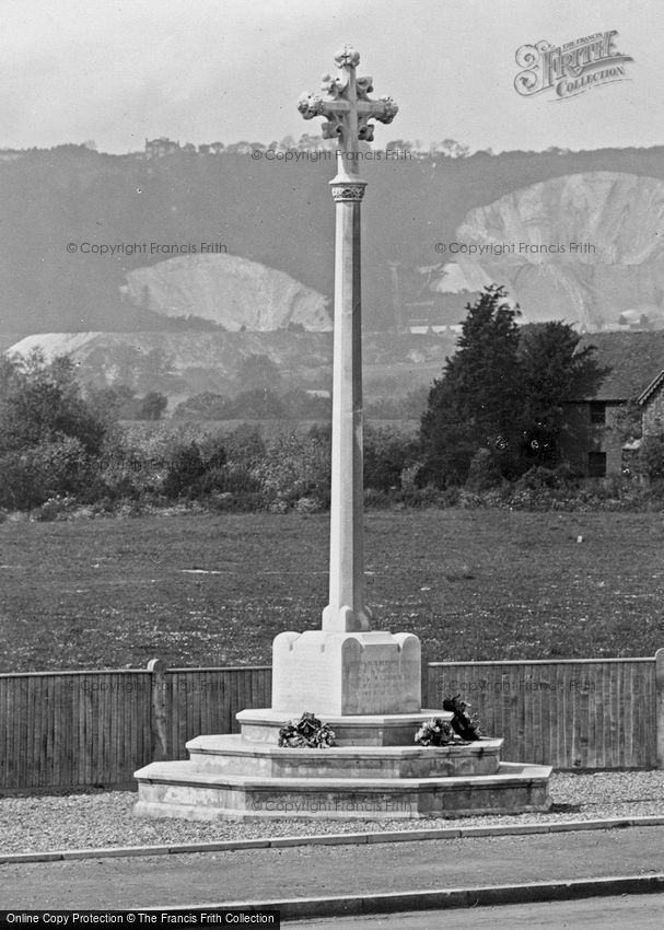 Oxted, War Memorial 1923