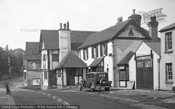 Photo of Oxted, Ye Bell Inn c.1930
