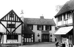 Ye Olde Bell Inn c.1955, Oxted