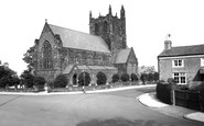 Oxton, St Saviour's Church c1960