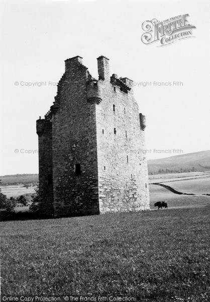 Photo of Oyne, Harthill Castle 1949