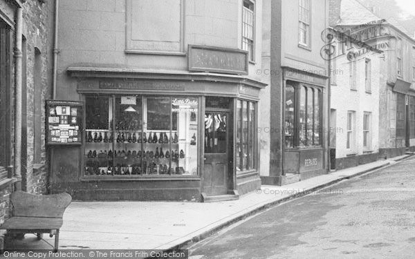 Photo of Padstow, Lanadwell Street, Shoe Shop 1923