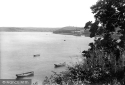 Looking Up River 1906, Padstow