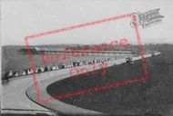 Looking East 1904, Paignton