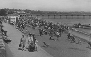 The Beach 1928, Paignton