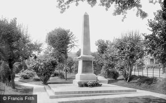 Paignton, War Memorial 1922