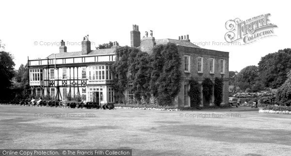 Photo of Palmers Green, Broomfield House, Broomfield Lane c.1965