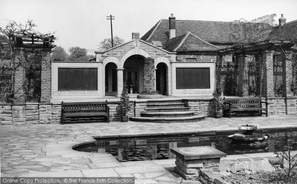 Photo of Palmers Green, Broomfield Park Garden Of Remembrance c.1960