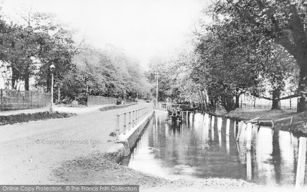 Photo of Palmers Green, The Pond, Aldermans Hill 1907