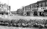 Palmers Green, The Triangle c1965