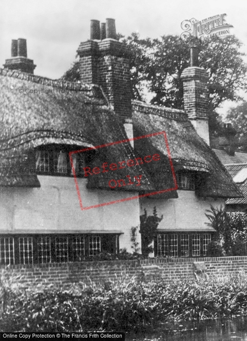 Photo of Pangbourne, Old Cottage 1899