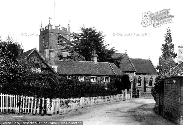 Photo of Pangbourne, Parish Church Of St James The Less 1910