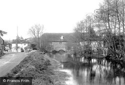 The Mill 1910, Pangbourne