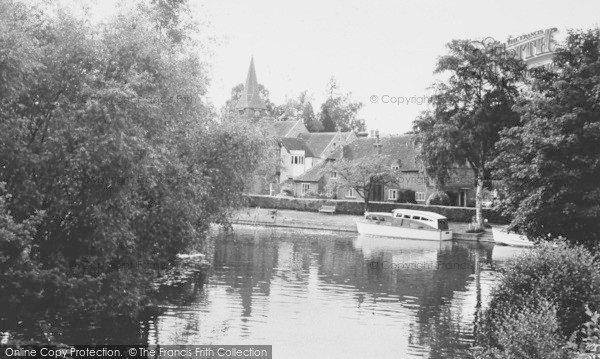 Photo of Pangbourne, The River From Whitchurch Bridge c.1960