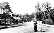 The Village 1910, Pangbourne