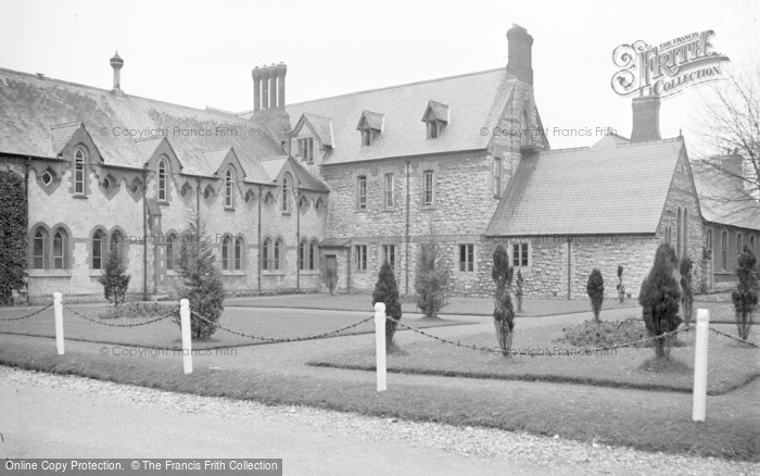 Photo of Pantasaph, Elementary School, St Claire's Convent c.1933