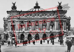 Opéra c.1920, Paris