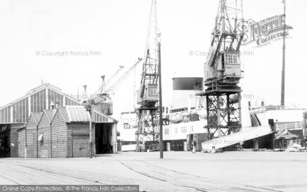 Photo of Parkeston, Quay, The Station c.1960