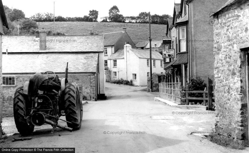 Parracombe, Fox and Goose Hotel, Church Town c1960