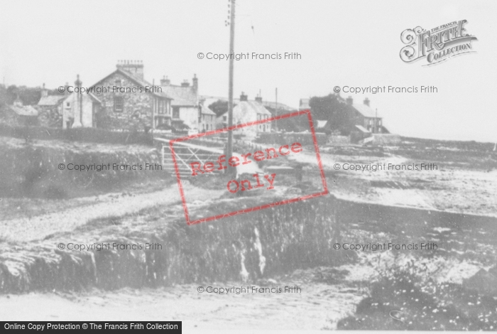 Photo of Parrog, The Embankment c.1950