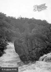 The Falls c.1935, Pass Of Leny