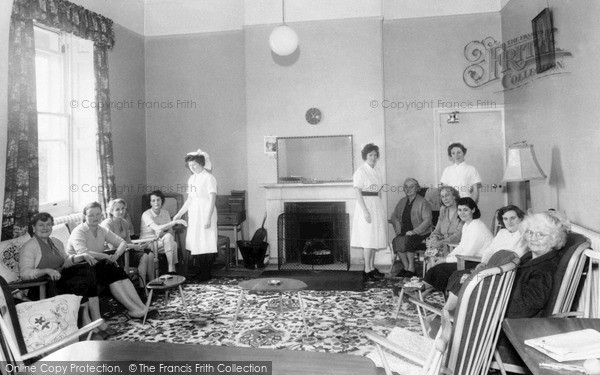 Photo of Pease Pottage, Upper Sitting Room, Woodhurst Hospital c.1955