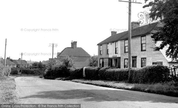 Photo of Peasmarsh, High Street c.1955